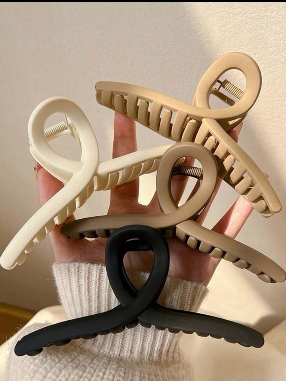 Neutral Matte Loop Hair Claw Clip - Set of 4